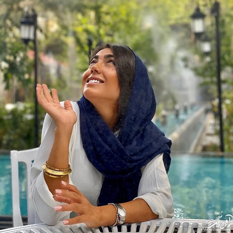 آزاده زارعی